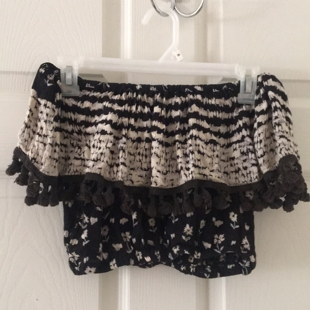 Off the shoulder crop top.